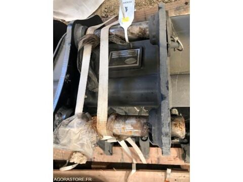 Pieces d&eacute;tach&eacute;es et accessoires Engins BTP  occasion 93100 Savignac