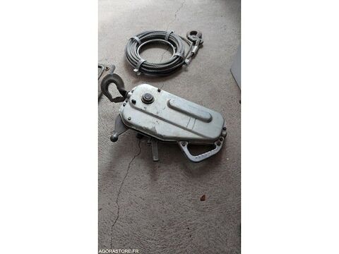 Pieces d&eacute;tach&eacute;es et accessoires Engins BTP  occasion 93100 Cahors