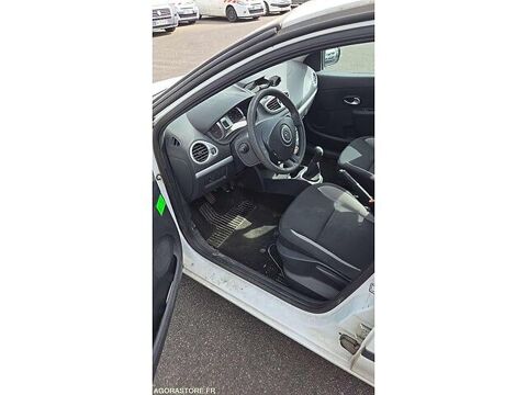 Clio VF1BR2V0H45423372 occasion 93100 Lamballe-Armor