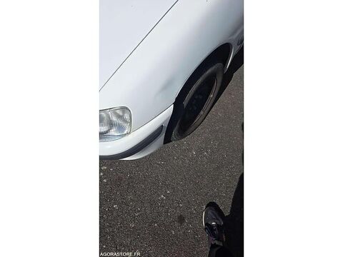 106 VF31AHFXF52758069 occasion 93100 Lamballe-Armor
