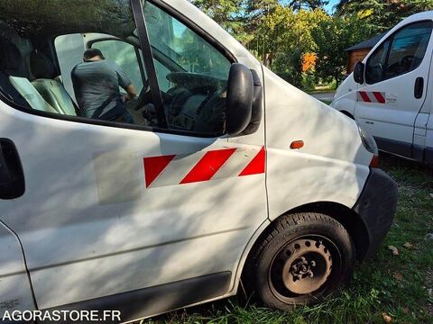 Trafic VF1FLABA55Y095724 occasion 93100 Bougival
