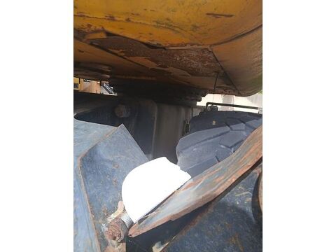 Tracto Pelle 2012 occasion 93100 Les Pieux