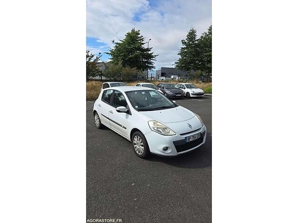 Clio VF1BR2V0H45423372 occasion 93100 Lamballe-Armor