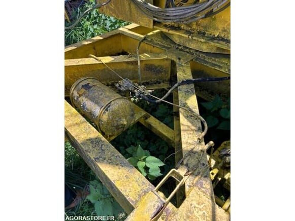 Grue  occasion 93100 Belmont-Tramonet