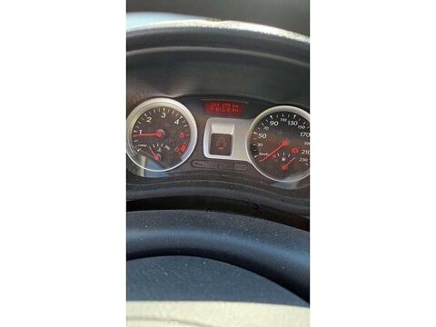 Clio VF1BR270E43954689 occasion 93100 Lamballe-Armor