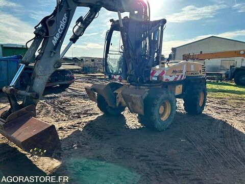 Tracto Pelle 2002 occasion 93100 Naintr&eacute;