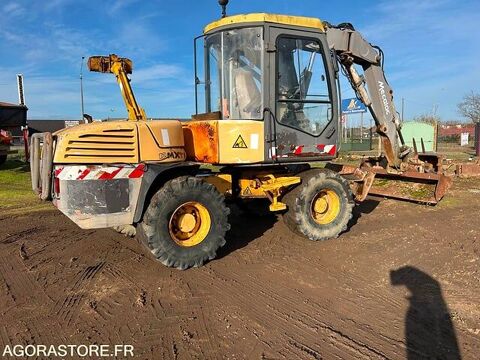 Tracto Pelle 2002 occasion 93100 Naintr&eacute;