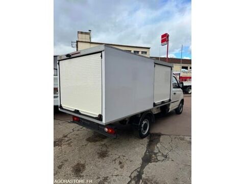 Porter ZAPNP6C1B0P001181 occasion 93100 Bobigny
