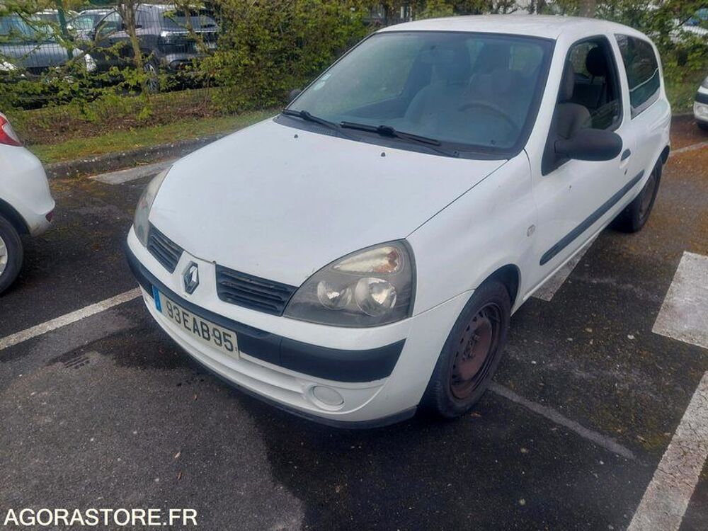 Clio VF1CB2DEF34508937 2005 occasion 93100 Roissy-En-France