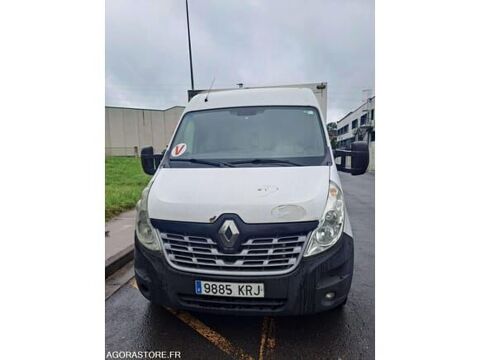 Annonce voiture Renault Master 2460 €