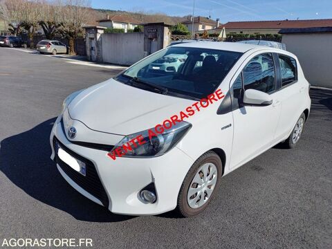 Toyota Yaris VNKKD3D360A035498 2013 occasion Lons-Le-Saunier 93100