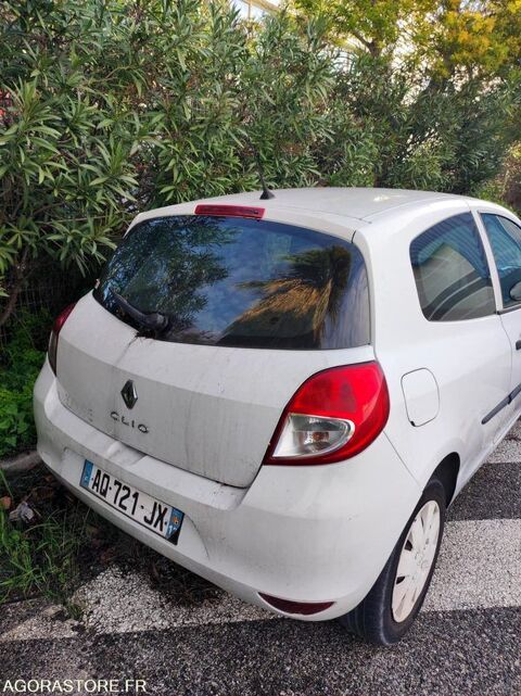 Clio Immat AQ-721-JX 2010 occasion 93100 Hy&egrave;res