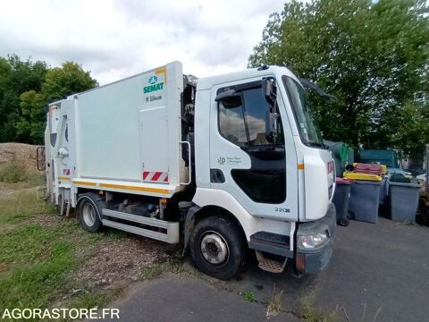 Camion magasin Camion magasin 2013 occasion Thiers 93100