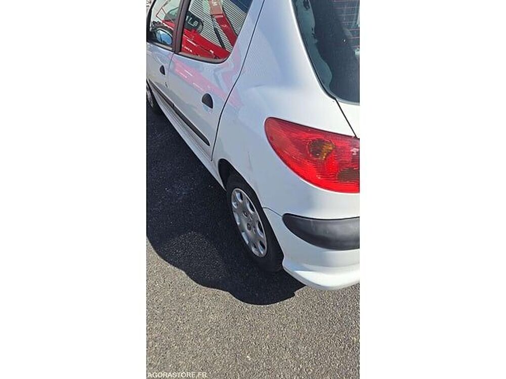 206 VF32A8HZA44897510 occasion 93100 Lamballe-Armor