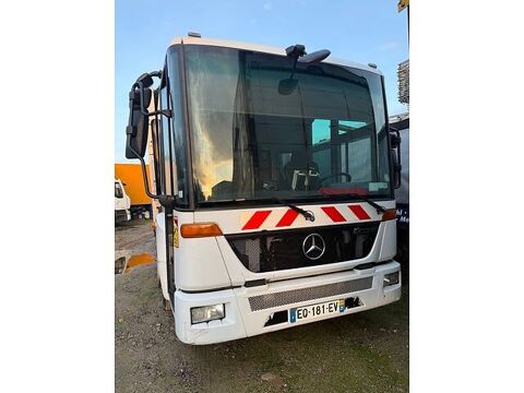Camion magasin Camion magasin  occasion Barbery 93100