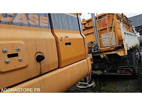 Tracto Pelle 2010 occasion 93100 Moulins