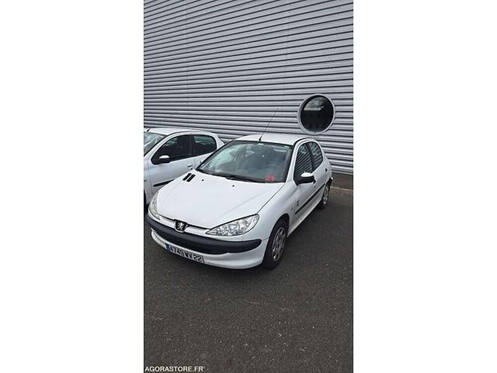 206 VF32AHFXF44052830 occasion 93100 Lamballe-Armor