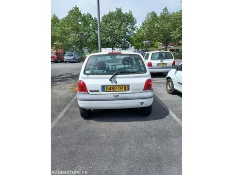 Twingo VF1C068A525376391 2001 occasion 93100 Poitiers