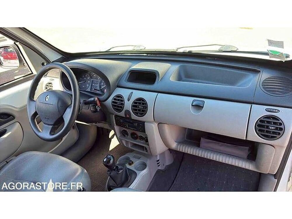 Kangoo VF1FC07AF31639867 occasion 93100 Bourg-En-Bresse