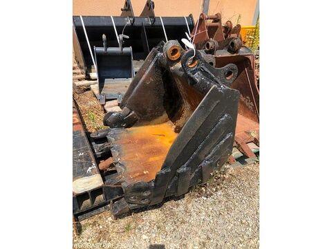 Utilitaire Pieces d&eacute;tach&eacute;es et accessoires Engins BTP  occasion Savignac 93100