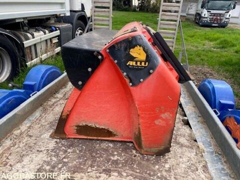 Utilitaire Pieces d&eacute;tach&eacute;es et accessoires Engins BTP  occasion Pexiora 93100