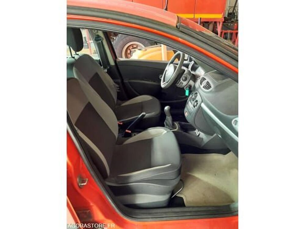 Clio VF1BR2H0H45107707 occasion 93100 Varennes-Vauzelles