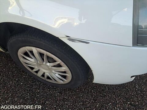 Annonce voiture Renault Clio 1800 €