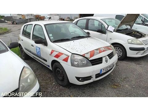 Annonce voiture Renault Clio 600 €