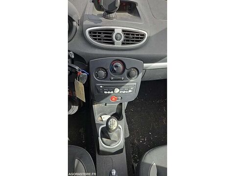 Clio VF1BR2V0H45423372 occasion 93100 Lamballe-Armor