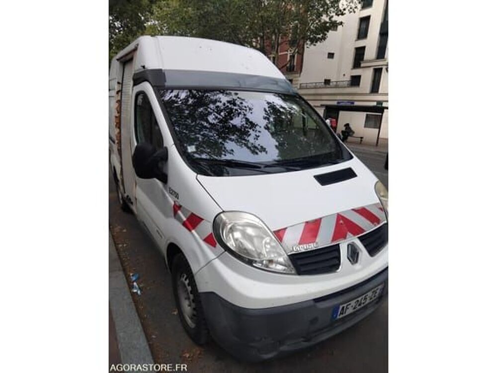 Trafic VF1FLBHC69Y328579 occasion 93100 Saint-Ouen-Sur-Seine
