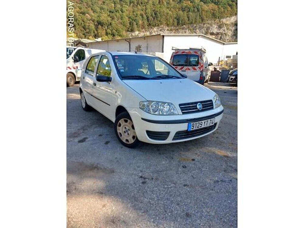 Punto ZFA18800000926269 occasion 93100 Annecy
