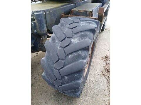 Tracto Pelle 2012 occasion 93100 Les Pieux