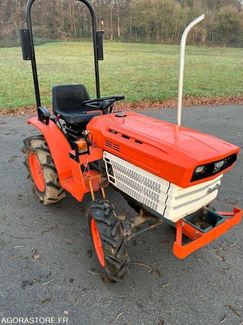 Tracteur agricole Tracteur agricole  occasion Mareil-En-Champagne 93100