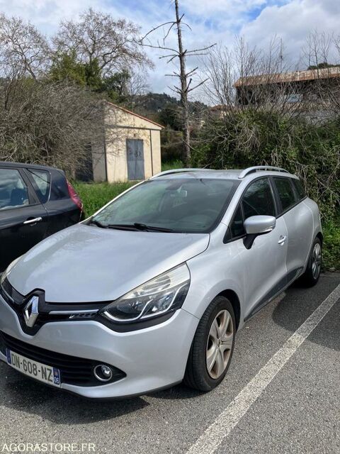 Renault Clio VF17RJL0H52266686 2015 occasion Montreuil 93100