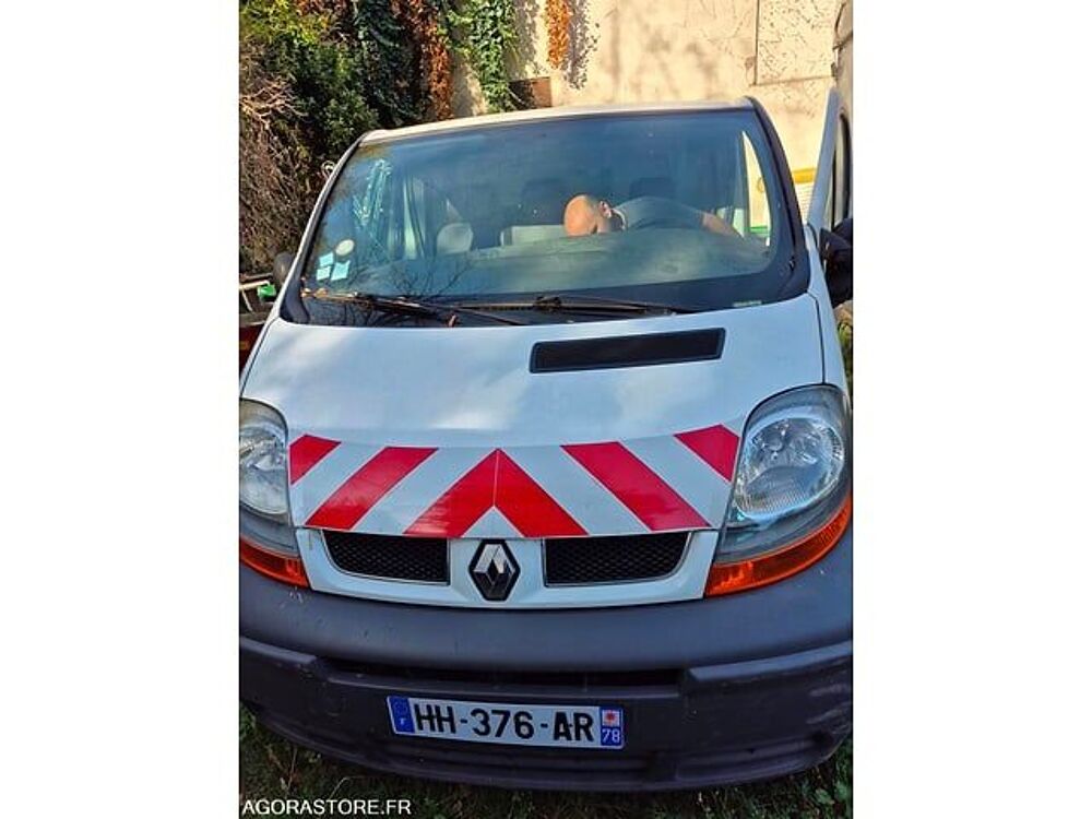 Trafic VF1FLABA55Y095724 occasion 93100 Bougival