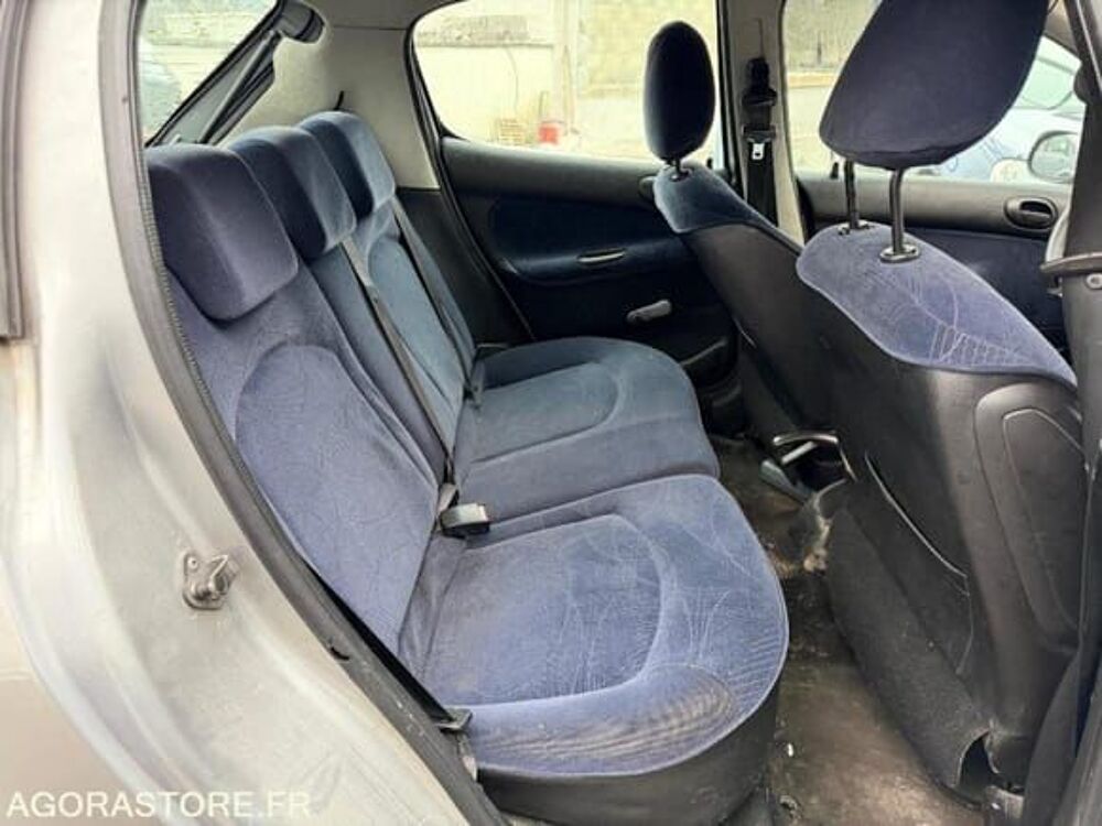 206 VF32AWJYF41685296 2001 occasion 93100 Mably