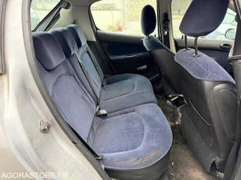 206 VF32AWJYF41685296 2001 occasion 93100 Mably