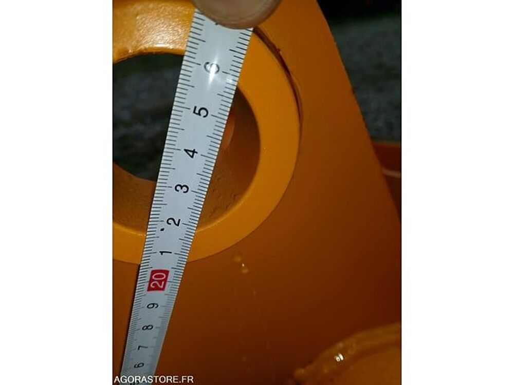 Pieces d&eacute;tach&eacute;es et accessoires Engins BTP  occasion 93100 Savignac