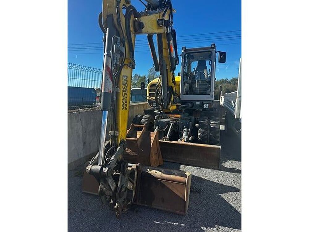 Tracto Pelle 2013 occasion 93100 Saint-Junien