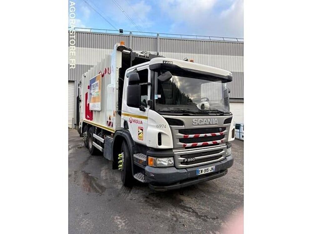   occasion 93100 Nanterre