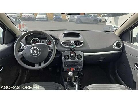 Clio VF1BR2V0H48081031 occasion 93100 Lamballe-Armor