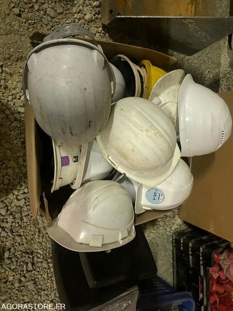 12 casques de chantier - tool - personal protective e... 58 93100 Savignac