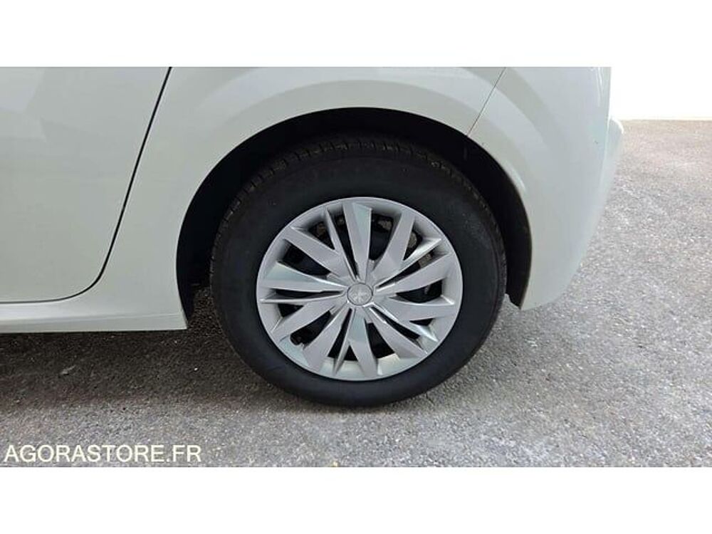 208 VR3UPHMHDN5902343 occasion 93100 Vitrolles