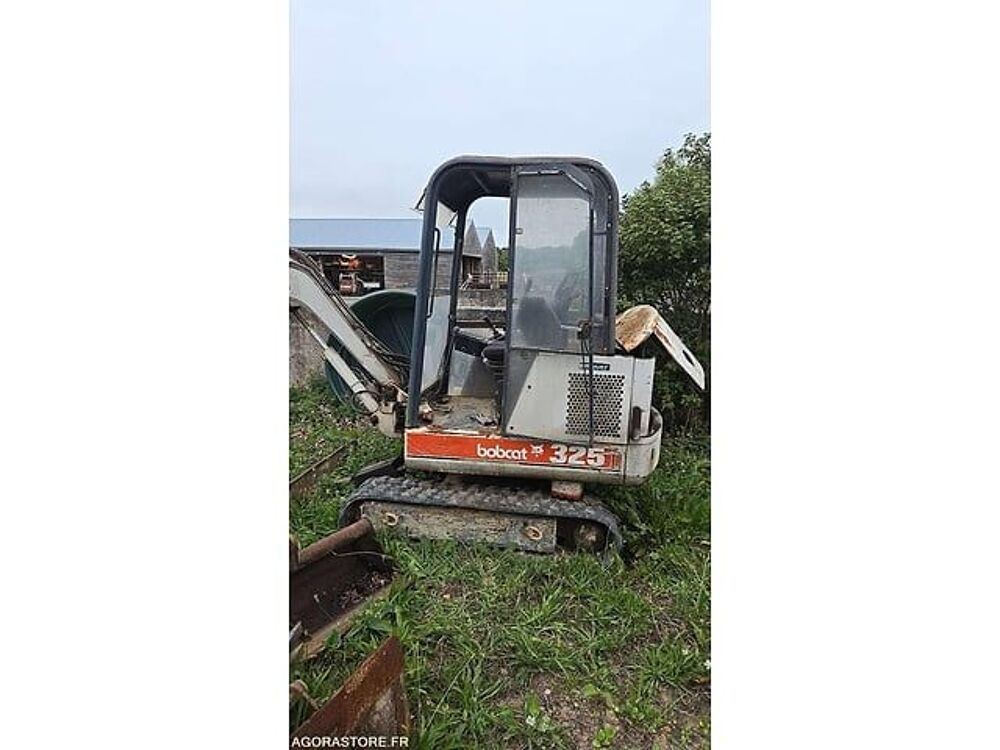 Tracto Pelle  occasion 93100 Plo&euml;zal