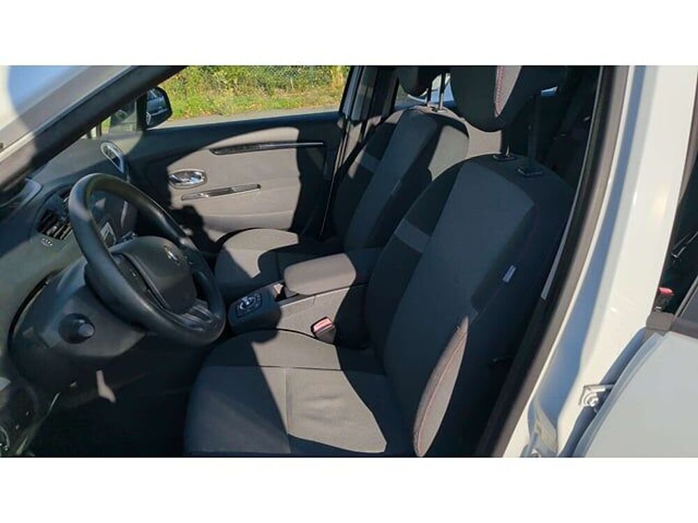 M&eacute;gane VF1JZ0C0H55466351 occasion 93100 Brech