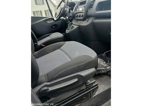 Vivaro W0LE7D605HV644784 occasion 93100 Hattmatt