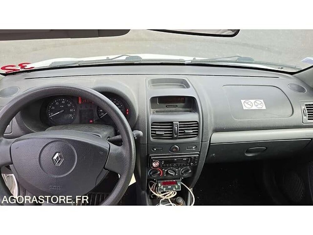 Clio VF1BB1KEF36899416 occasion 93100 Lamballe-Armor