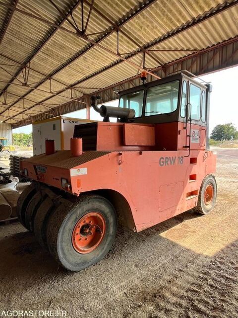  2000 occasion 93100 Nozay