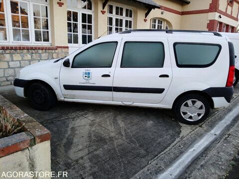 Logan UU1KSDAFH40207195 2008 occasion 93100 Nanterre