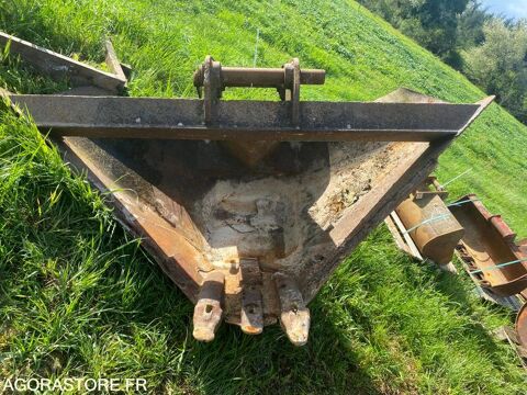 Utilitaire Pieces d&eacute;tach&eacute;es et accessoires Engins BTP  occasion Savignac 93100